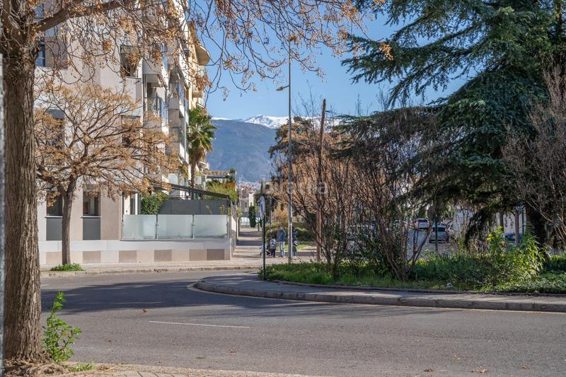 Foto 1f1ebfb7-aea0-40d8-bfc9-0940455c0ca4. Piso en calle de josé luis pérez pujadas piso premium con piscina y garaje en zona forum junto a la ciudad de la justicia en Granada