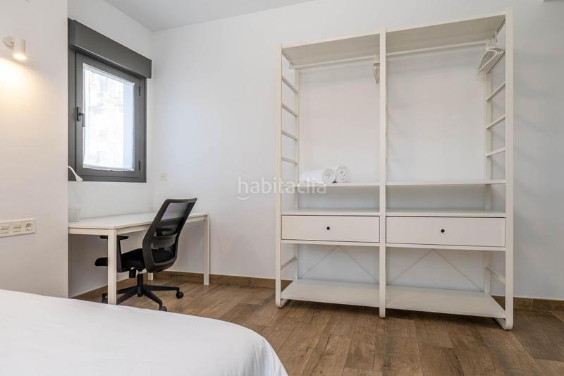 Foto 317b36f2-76e2-410c-9e44-6b0331e292c1. Piso en calle de josé luis pérez pujadas piso premium con piscina y garaje en zona forum junto a la ciudad de la justicia en Granada