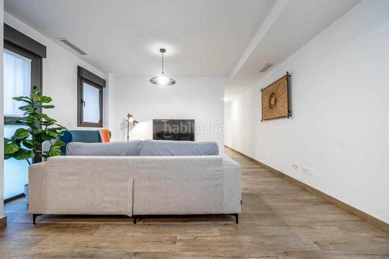 Foto 53a9e015-3031-435b-93f3-3fb7a3b30605. Piso en calle de josé luis pérez pujadas piso premium con piscina y garaje en zona forum junto a la ciudad de la justicia en Granada