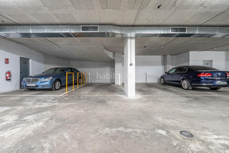 Foto 6d48cbab-37f7-44be-af6c-4898c0eab463. Piso en calle de josé luis pérez pujadas piso premium con piscina y garaje en zona forum junto a la ciudad de la justicia en Granada