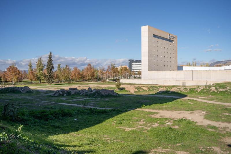Foto 96fec651-4a81-402a-bf3f-fb25d2208fe4. Piso en calle de josé luis pérez pujadas piso premium con piscina y garaje en zona forum junto a la ciudad de la justicia en Granada