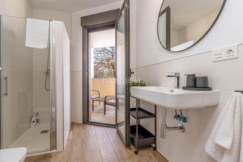 Foto bd17f826-1a33-4f75-9c7e-249dab9f3889. Piso en calle de josé luis pérez pujadas piso premium con piscina y garaje en zona forum junto a la ciudad de la justicia en Granada