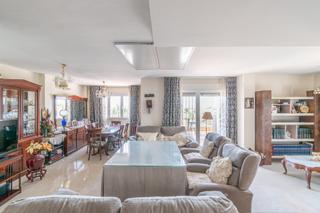 Chalet à Villa de Otura. Tu refugio en la urbanización cortijo de la luz