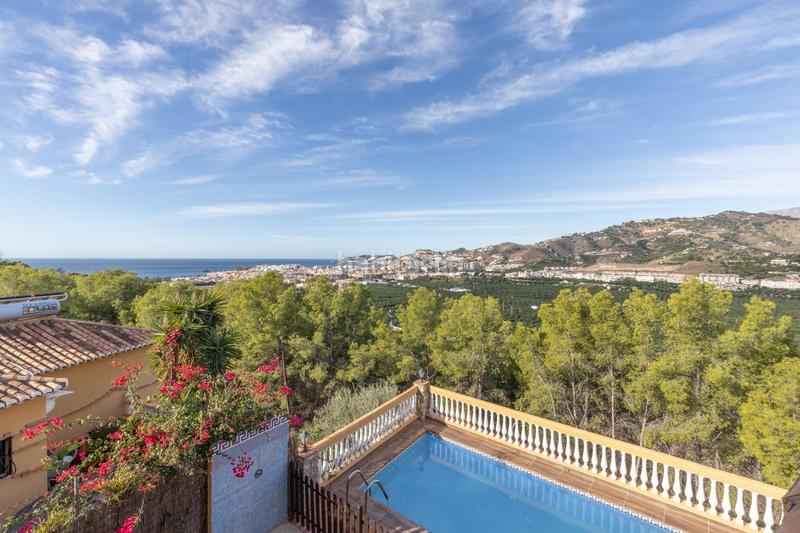 Foto d8031d81-ff3d-4e5b-8f5f-76915b2abdf4. Chalet with heating parking pool in Velilla - Velilla Taramay Almuñécar