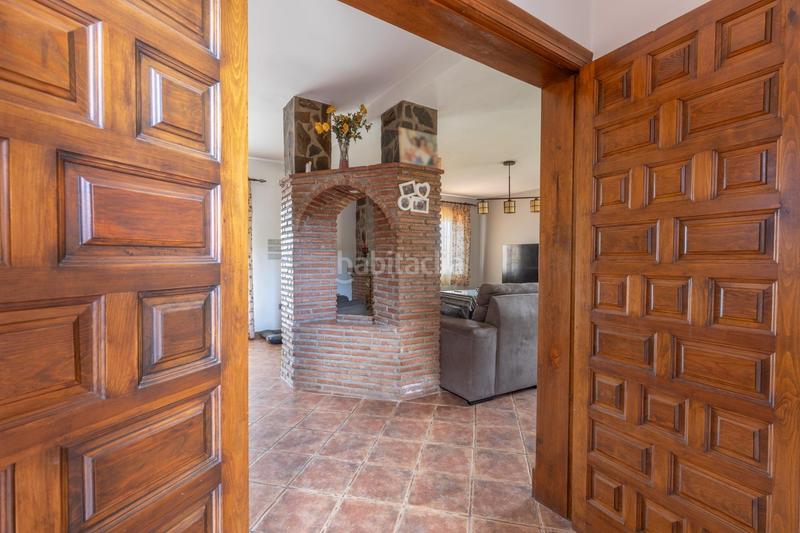 Foto f77529e7-c292-4f45-8f53-d1c1b3d9d646. Xalet amb calefacció aparcament piscina a Velilla - Velilla Taramay Almuñécar