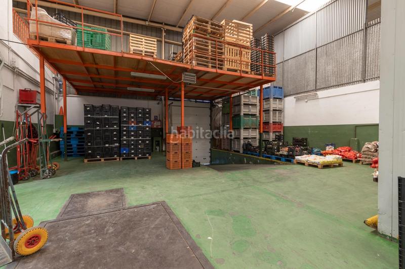 Foto a0ef3837-cee3-4fb4-9bcc-f17cccd44e21. Bâtiment à usage industriel dans Almuñecar centro Almuñécar