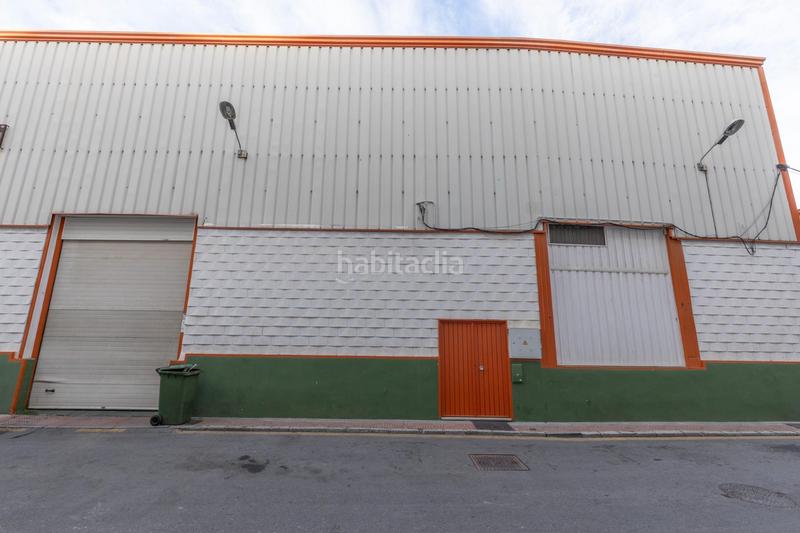 Foto 0fa453d9-229a-45a6-81ae-711e66218c43. Industrial building in Almuñecar centro Almuñécar