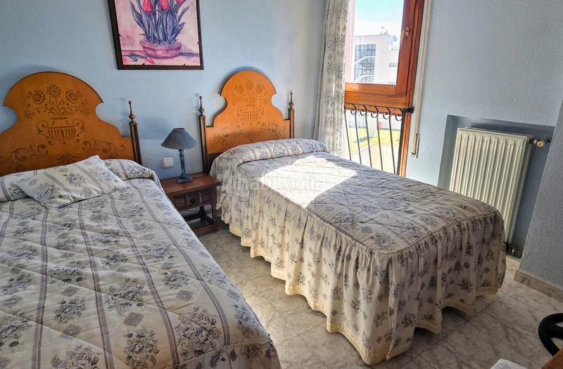 Foto c9a40ca5-7af3-41df-a114-a74e5ed5445a. Àtic a paseo marítimo 4a a Playa de la Fontanilla Marbella