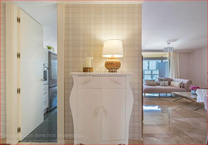 Foto 5be5e8a2-24e8-4f12-9250-a80403e5b5c3. Piso en calle del mármol 164 su vivienda en punta paloma en Manilva