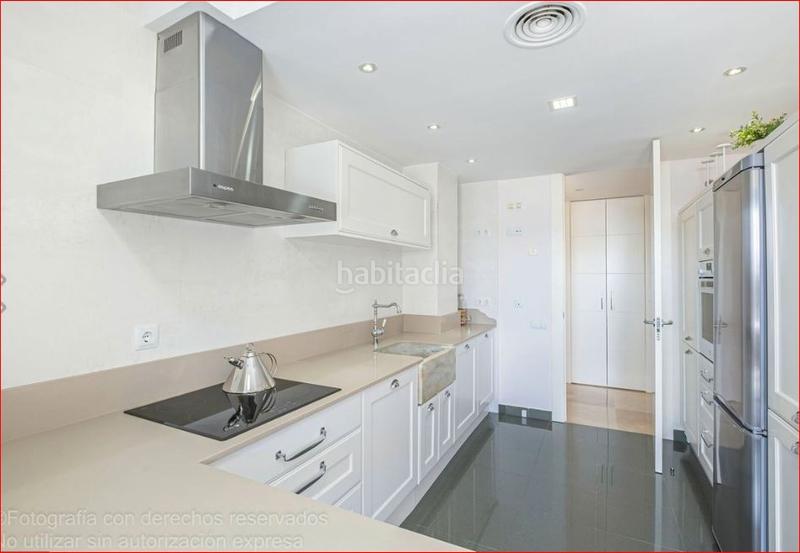 Foto b0461512-5a9f-479e-92d0-a6094045be06. Piso en calle del mármol 164 su vivienda en punta paloma en Manilva