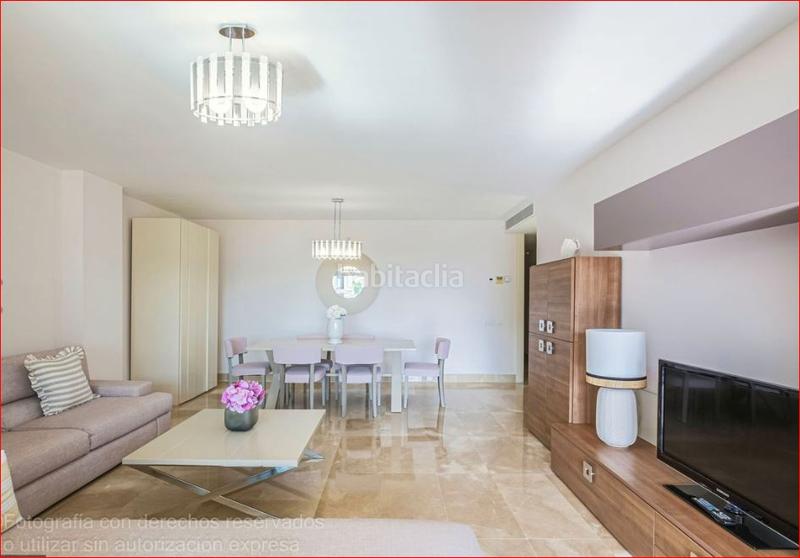 Foto e32133fa-4d54-48d6-a4f8-c3d22dfdece7. Piso en calle del mármol 164 su vivienda en punta paloma en Manilva