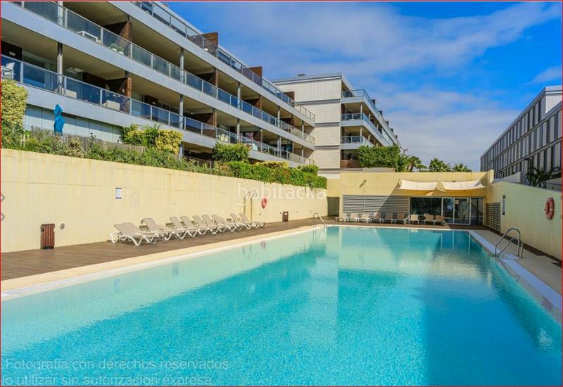 Foto f6293305-eaa5-4092-b6e8-4239db5d186c. Piso en calle del mármol 164 su vivienda en punta paloma en Manilva