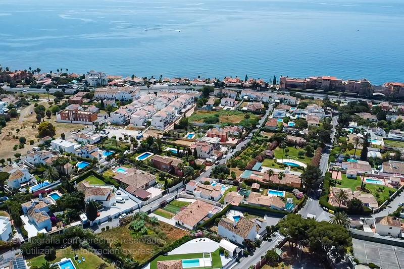 Foto 061fc168-9480-4fed-9c78-d722549dc8b8. Chalet en calle de la luz 10 chalet independiente en venta en calle de la luz espepona. en Estepona