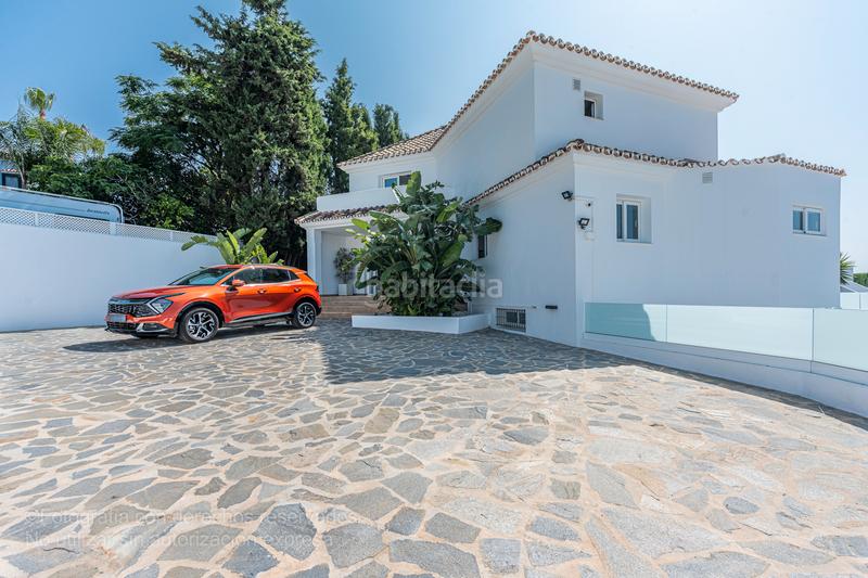 Foto bd51e2d0-0564-41d9-9ec0-5798f67f23a5. Chalet en calle de la luz 10 chalet independiente en venta en calle de la luz espepona. en Estepona
