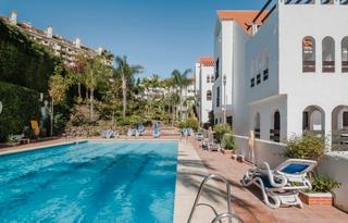 Piso en Calle 01b nva andaluc 13b. Apartamento planta media en venta en nueva andalucía