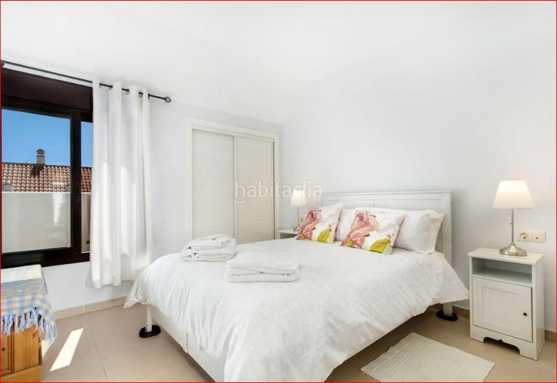 Foto 29480111-6d11-4f81-b518-5d6f2c8b0ef4. Dachwohnung in calle las ventas 16 in Las Brisas Marbella