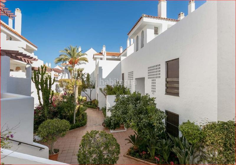 Foto 31658f59-898f-491b-b598-f3d68c638e05. Dachwohnung in calle las ventas 16 in Las Brisas Marbella