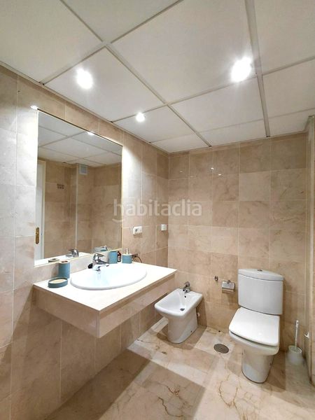 Foto 8799a6e6-2fda-4bfb-9699-264c47bc73bd. Pis a avenida de la alcudia 91 a bahía de Marbella Marbella