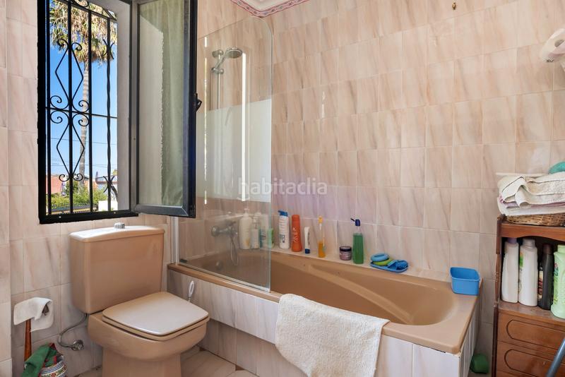 Foto 5b24274a-d8a3-45e7-abd6-caa33fbe9dc7. Chalet en calle del aire 31 - chalet en venta en Guadalobón Estepona