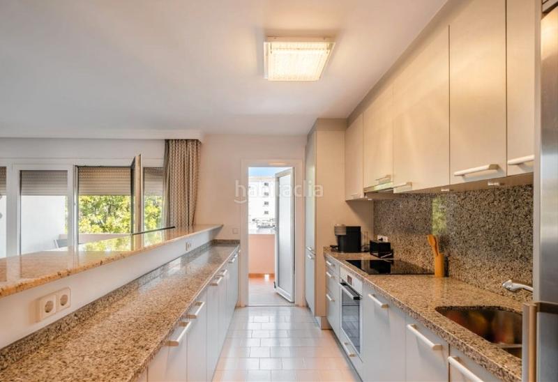 Foto 8d12d2e7-3357-4f01-a8c5-18d82e0e1602. Appartement in calle las acacìas 6 in Nueva Andalucía centro Marbella