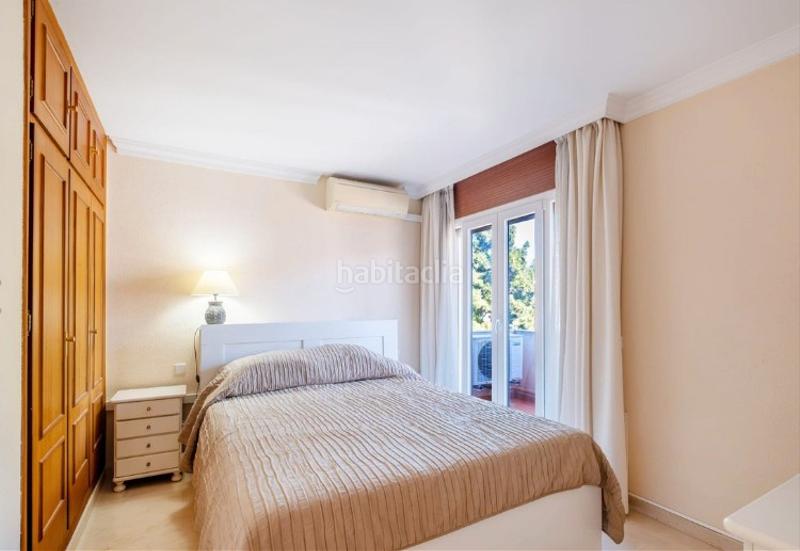 Foto 8ebfda9e-a2fe-46fc-b299-96a20e4f5e30. Appartement in calle las acacìas 6 in Nueva Andalucía centro Marbella