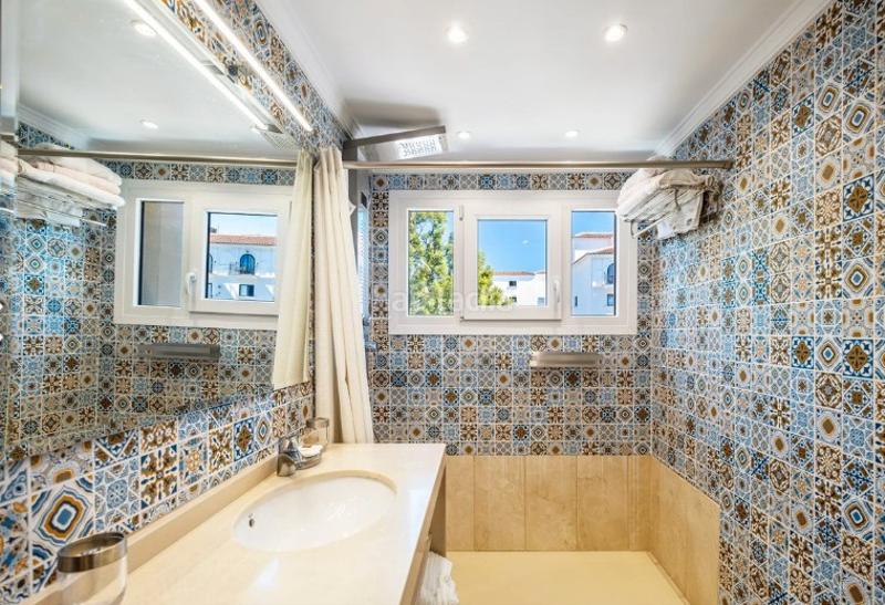 Foto 92f4ea7b-43a8-4807-82da-12ef06ce48b4. Appartement in calle las acacìas 6 in Nueva Andalucía centro Marbella