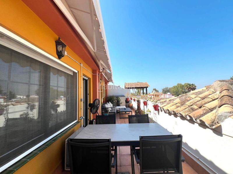 Foto fa832da1-63d7-432f-8f58-bc30eb988628. Dúplex en avenida pernet 22 duplex en venta en Nueva Atalaya en Estepona