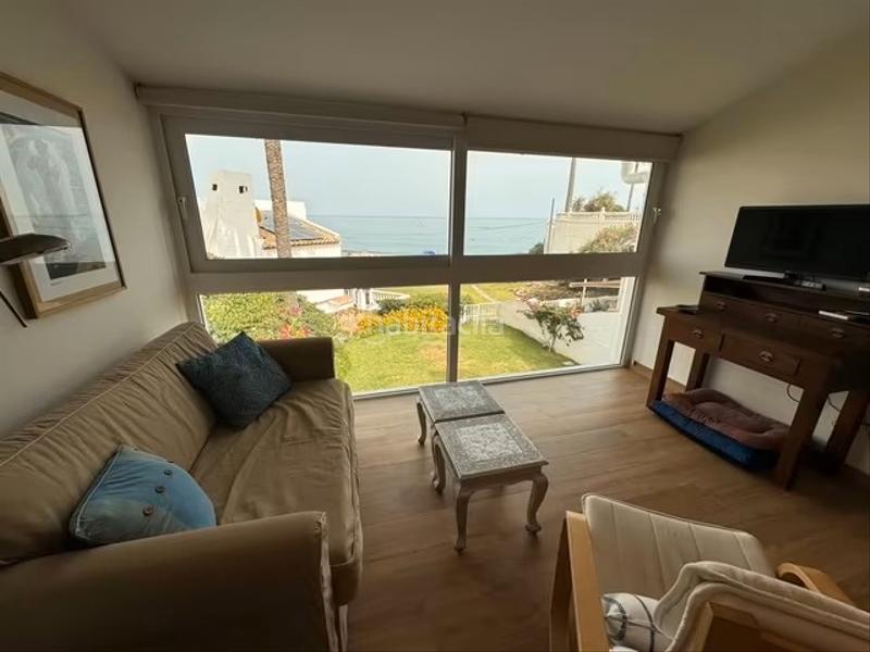 Foto 1e55e939-6fa0-463a-b1ab-0823855cdd5a. Casa adosada en calle maestro rodrigo 60 chatel en bahaí dorara. en Estepona
