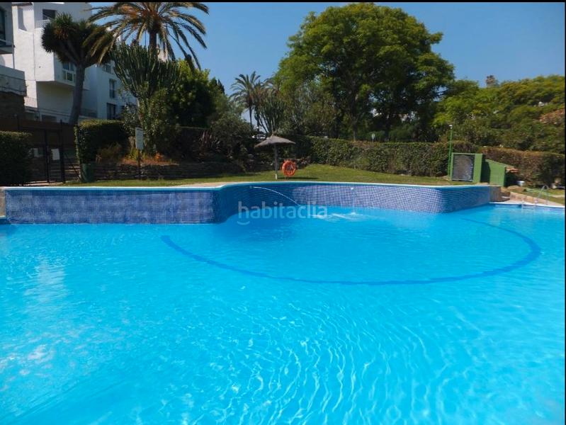 Foto 7628e07c-f1c2-4f1f-9027-2ed8b7145be6. Casa adosada en calle maestro rodrigo 60 chatel en bahaí dorara. en Estepona