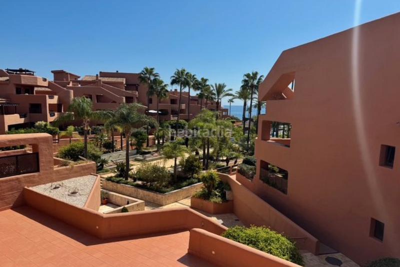 Foto 7e868c0c-b259-4399-9393-918aff1cf971. Apartamento en calle las dunas 7 vivienda frente al mar. en Estepona