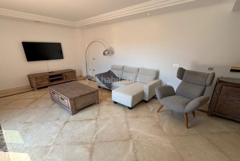 Foto 9ae8097c-260c-42c4-b0d2-cf3ebc39dd71. Apartamento en calle las dunas 7 vivienda frente al mar. en Estepona