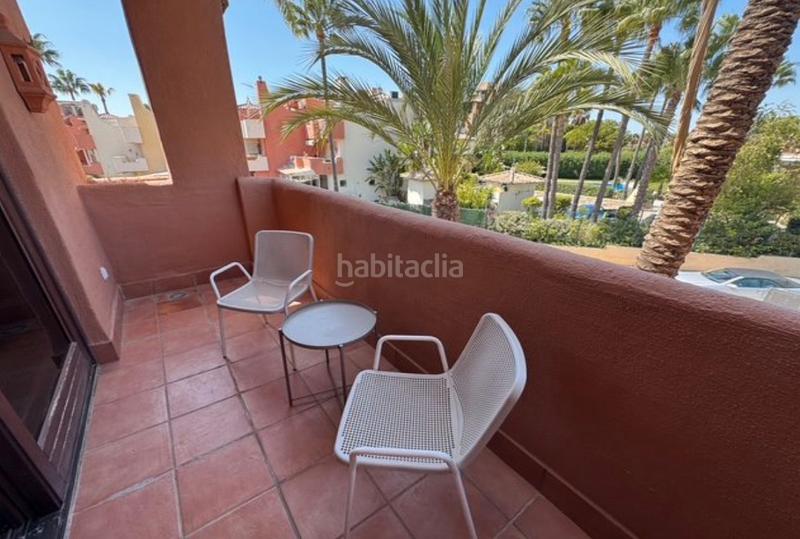 Foto aa1baf58-606d-4a45-b4fd-88bb1f24ce85. Apartamento en calle las dunas 7 vivienda frente al mar. en Estepona