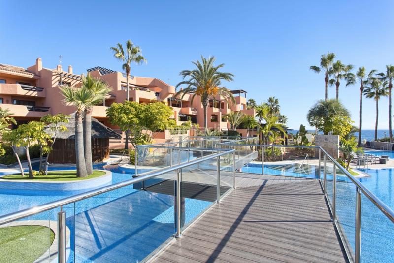 Foto ca53d92e-1ad1-47f6-a11f-c2460ae96181. Apartamento en calle las dunas 7 vivienda frente al mar. en Estepona