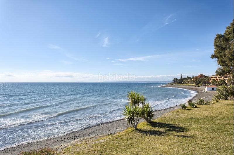 Foto d581cf0d-bff5-4d06-8f33-68440c174a3d. Apartamento en calle las dunas 7 vivienda frente al mar. en Estepona