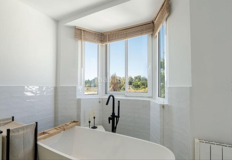 Foto f0b1b83d-4611-48f5-acb2-a60d975945d2. Casa bifamiliare in calle ad 44 in Guadalmina Alta Marbella