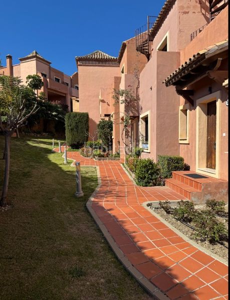 Foto 4f1fbe8c-eae1-4c85-9a68-131b02fea9bf. Maison jumelée dans c. isabel barreto 2 dans Valle Romano Golf Estepona