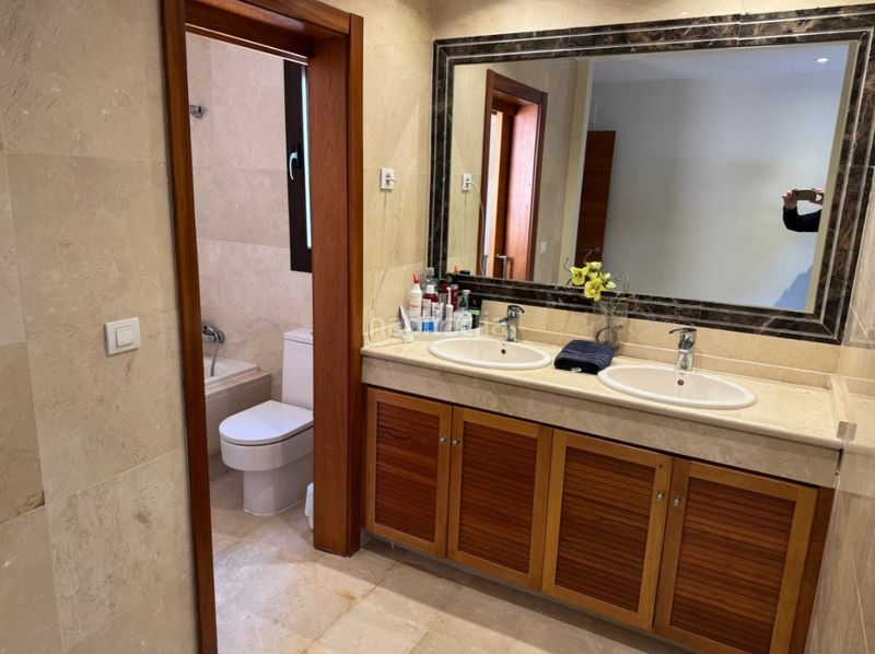 Foto 75cc1cee-5ed1-4309-a4ba-4dacd03b9238. Maison jumelée dans c. isabel barreto 2 dans Valle Romano Golf Estepona