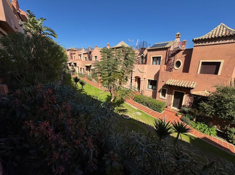 Foto 8f7a4c58-81a6-4bdf-b51a-bb324c589823. Maison jumelée dans c. isabel barreto 2 dans Valle Romano Golf Estepona