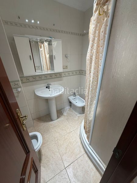 Foto 48cc56cd-f331-426b-bce1-6b4270f708b6. Pis a avenida trapiche 12 a Zona Miraflores Marbella