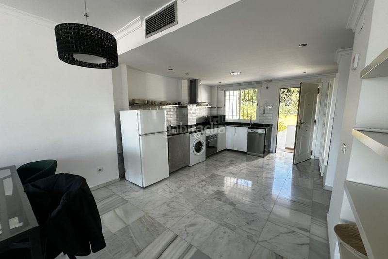 Foto ed15f9ad-840e-4ebe-9cbb-e362d543d1cf. Apartament a calle aries 31p a Los Naranjos Marbella