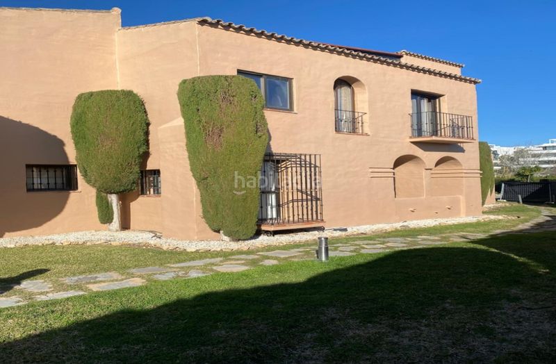 Foto 383d20c4-4b1c-41e8-9598-f0750fd72983. Dúplex amb calefacció aparcament piscina a Nueva Atalaya Estepona