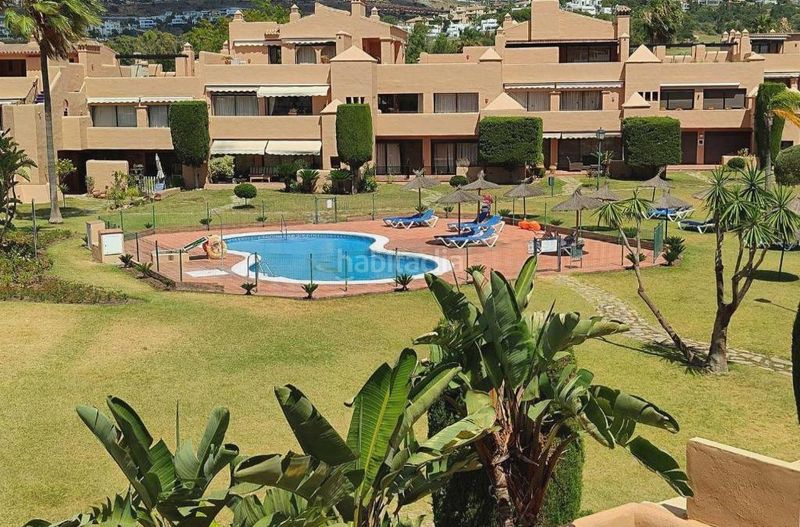 Foto 97837d70-3989-4807-8ffd-8dbef3f81641. Dúplex amb calefacció aparcament piscina a Nueva Atalaya Estepona