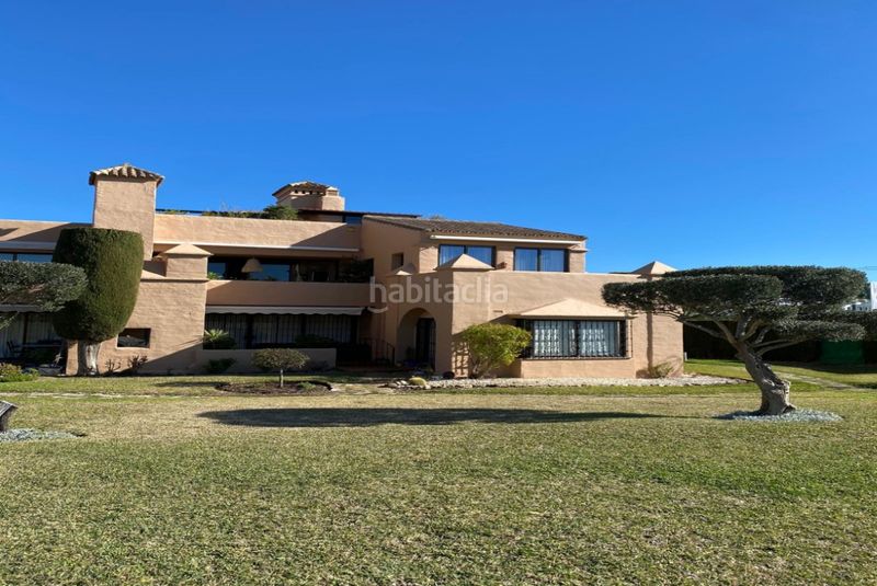 Foto e64429c2-8ff8-46f2-9910-b45300e183ab. Dúplex amb calefacció aparcament piscina a Nueva Atalaya Estepona