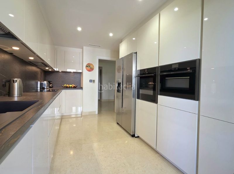 Foto f32d007d-5b0b-4201-877d-ff77f2bc78b7. Apartament a calle la pacheca alta 22 a Benahavís pueblo Benahavís
