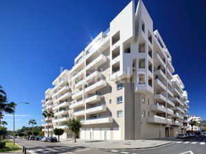 Foto 2b8c59f3-f9cd-4d01-8e98-99a02a44eea5. Àtic a calle torrente ballester 7r a Rodeo Alto - Guadaiza - La Campana Marbella
