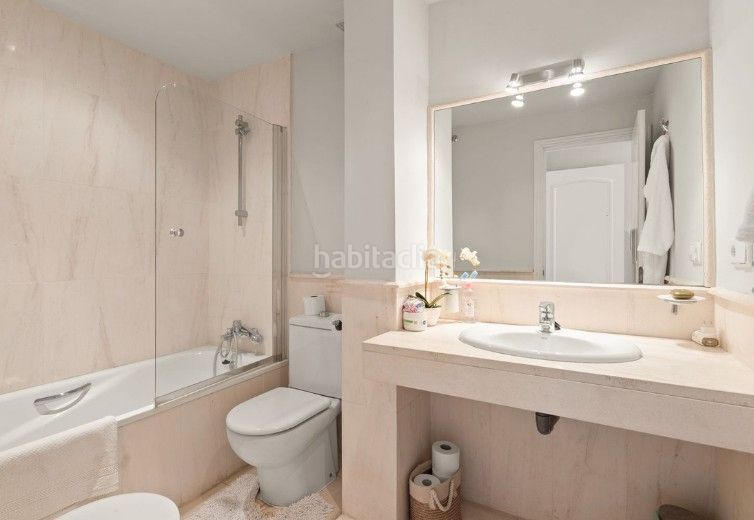 Foto f4f9c7c0-7095-4668-84fb-f13cd2c1c631. Casa adossada a calle 4b 24 a Guadalmina Baja Marbella