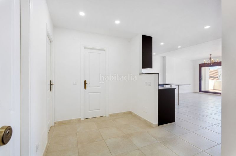 Foto 4fdb639b-0d15-4eb8-8f24-81bbaeedb499. Pis a calle las ventas 2 a Nueva Andalucía centro Marbella