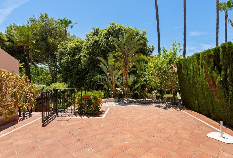 Foto f512c578-03eb-4f16-b87a-42943be03057. Casa adossada a calle 4b 24 a Guadalmina Baja Marbella
