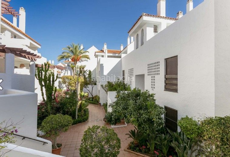 Foto 239cee71-d0ef-4ecd-8e1b-f69bce1ffeac. Apartament a calle las ventas 1 a Nueva Andalucía centro Marbella
