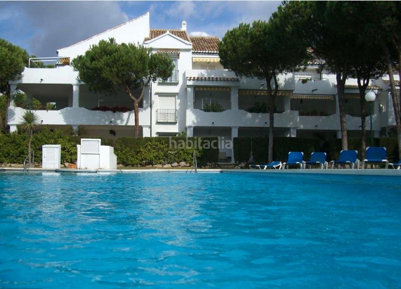 Foto 62b66d9d-fc35-43e2-a358-5512b2321517. Piccolo appartamento in avenida de la peseta 21 in Estepona